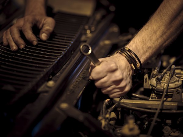 Engine maintenance